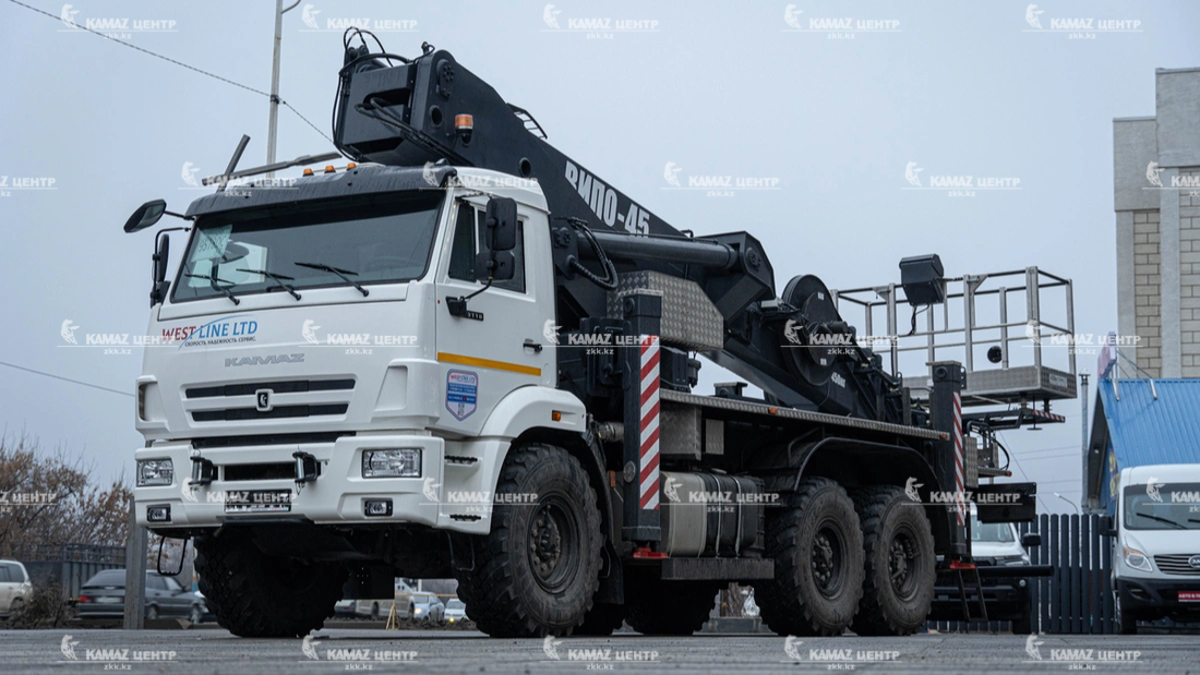 avtogidropodemnik-vipo-45-kamaz-43118-7