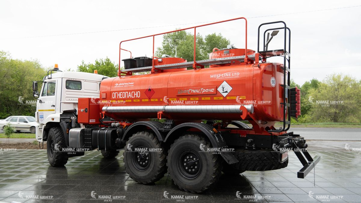 avtotoplivozapravshchik-atz-11-2b-2-otseka-na-shassi-kamaz-43118-50-6h6-7