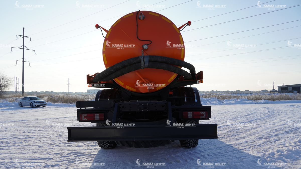vakuumnaya-mashina-av-10-assenizator-na-shassi-kamaz-53504-8