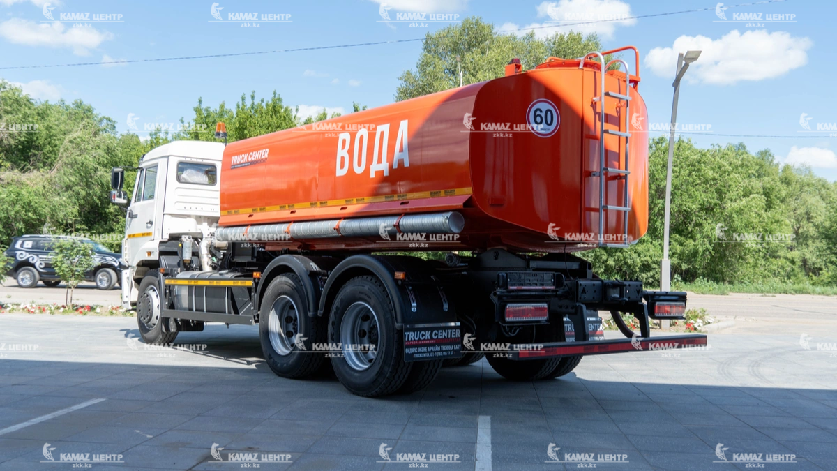 avtocisterna-polivomoechnaya-acv-15-kub-m-na-shassi-kamaz-65115-50-7