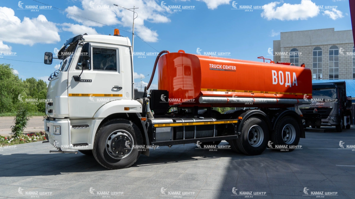 avtocisterna-polivomoechnaya-acv-15-kub-m-na-shassi-kamaz-65115-50-9