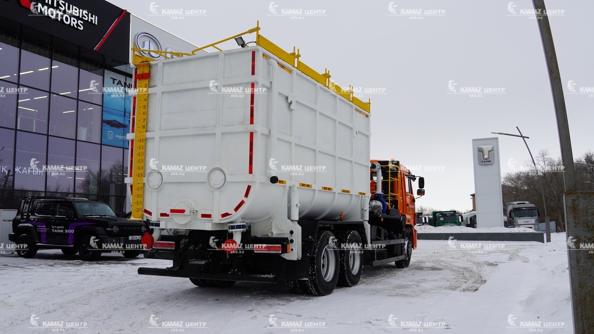 uso-20k-smesitelno-osrednitelnaya-ustanovka-na-shassi-kamaz-65115-09